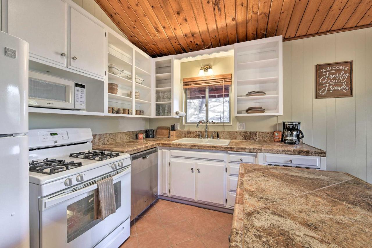 Lake Arrowhead Cabin With Deck And Stunning Mtn Views! San Bernardino Exterior photo