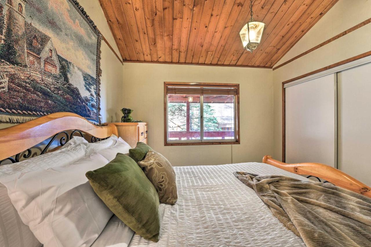 Lake Arrowhead Cabin With Deck And Stunning Mtn Views! San Bernardino Exterior photo